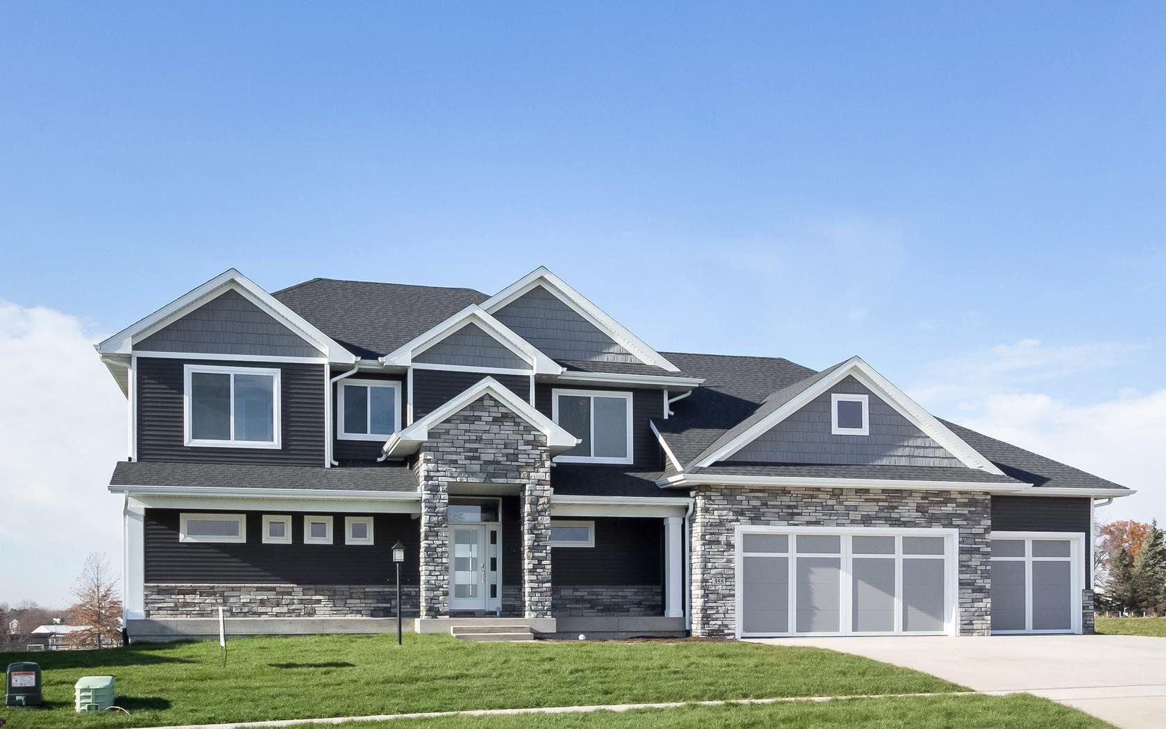 Arlington Development Home Builders in Iowa City, IA